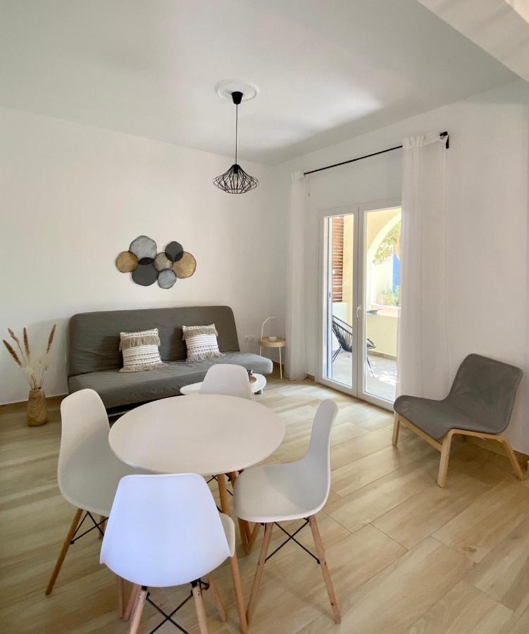Batsi Seaside Apartment Extérieur photo